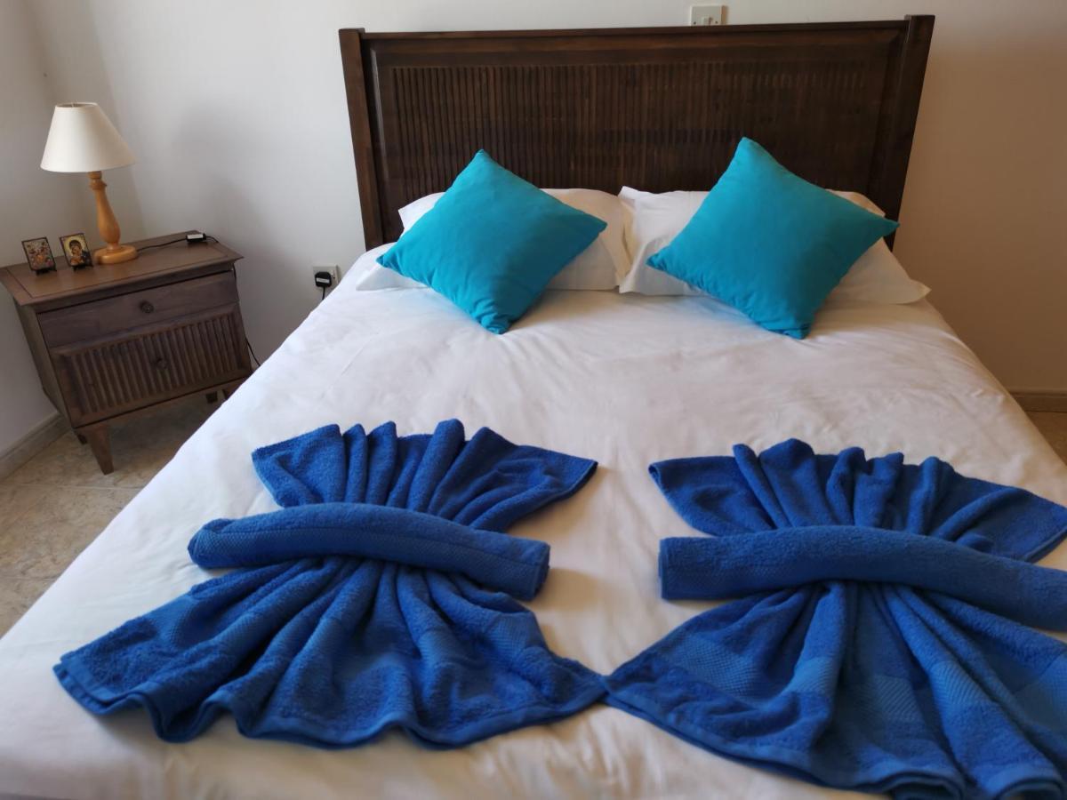 Anastasia Apartment Agia Marina  Екстериор снимка
