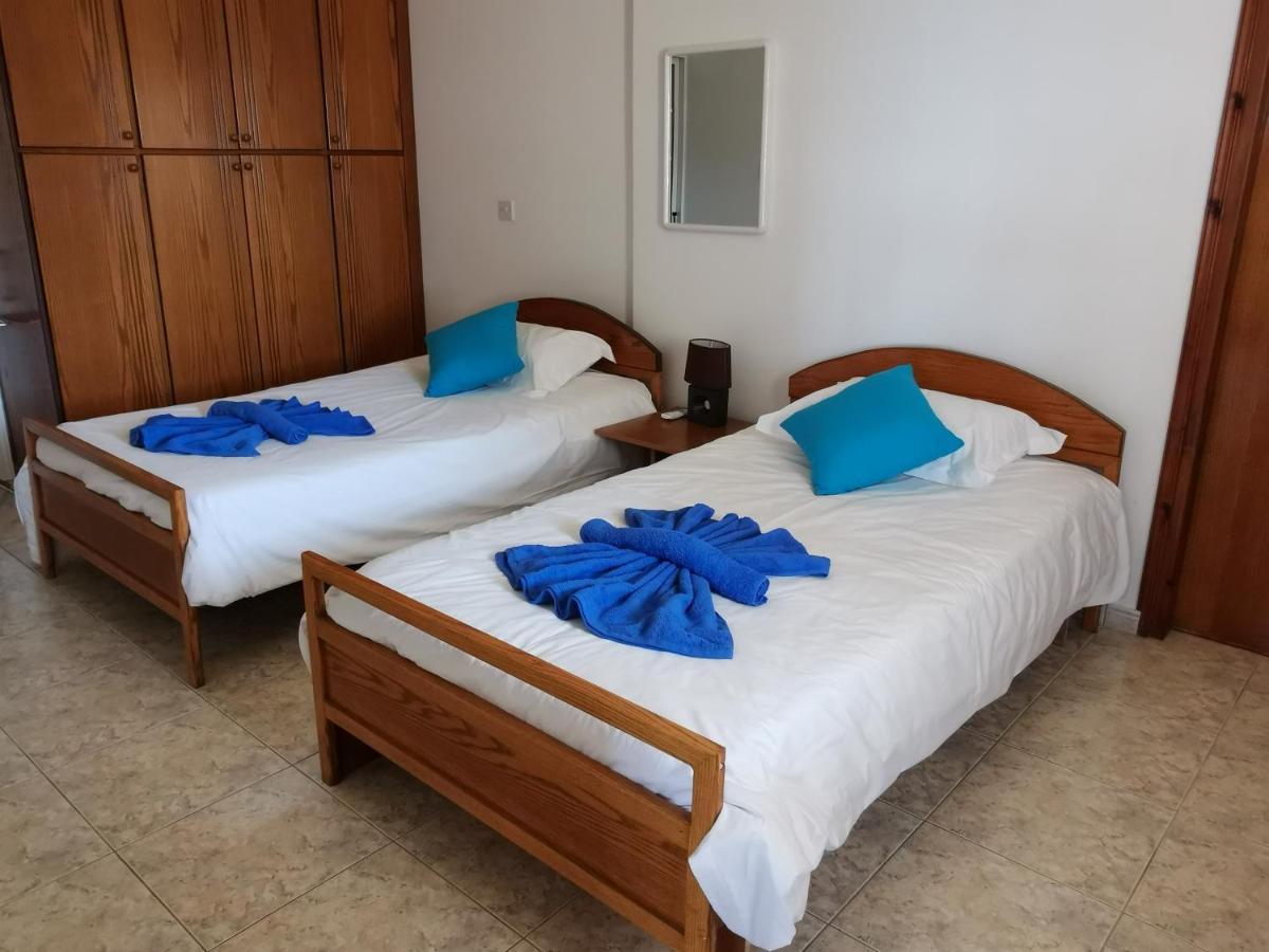 Anastasia Apartment Agia Marina  Екстериор снимка
